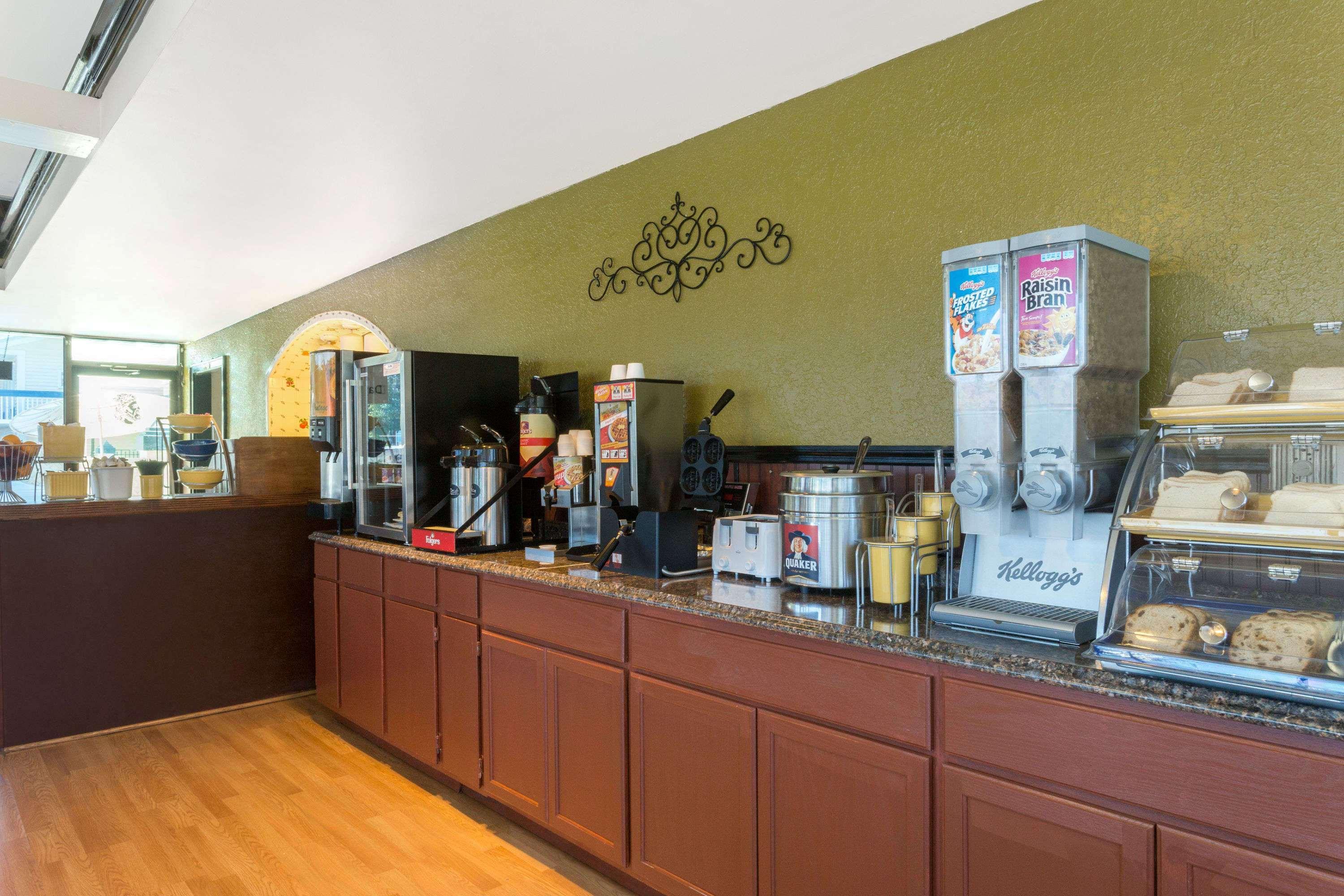Days Inn By Wyndham Savannah Airport Luaran gambar